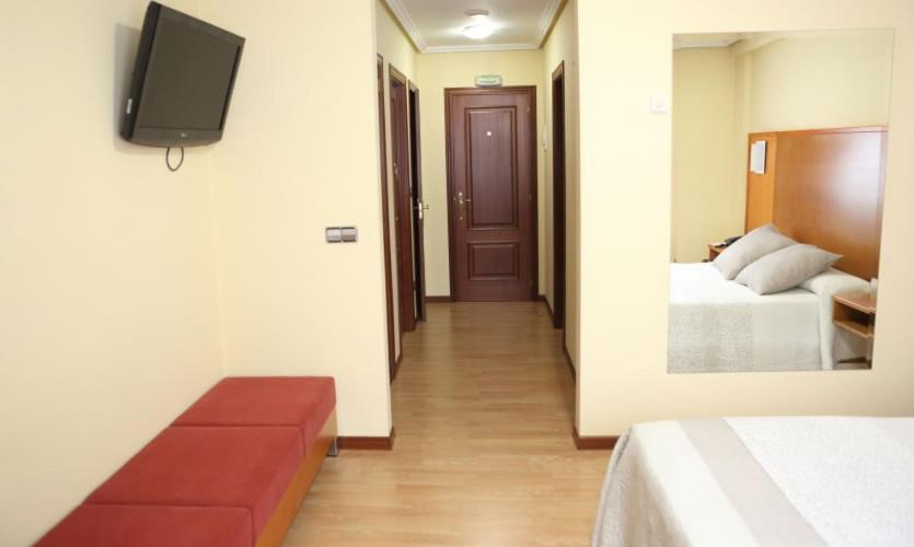 Motel Punta Cana Sigueiro Esterno foto